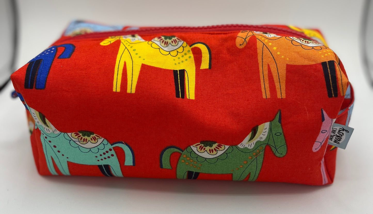 Dala Horse Travel Bag (Medium Only)