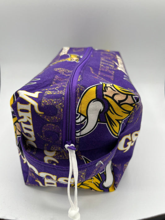 Minnesota Vikings Square Travel Bag (Med & Large)