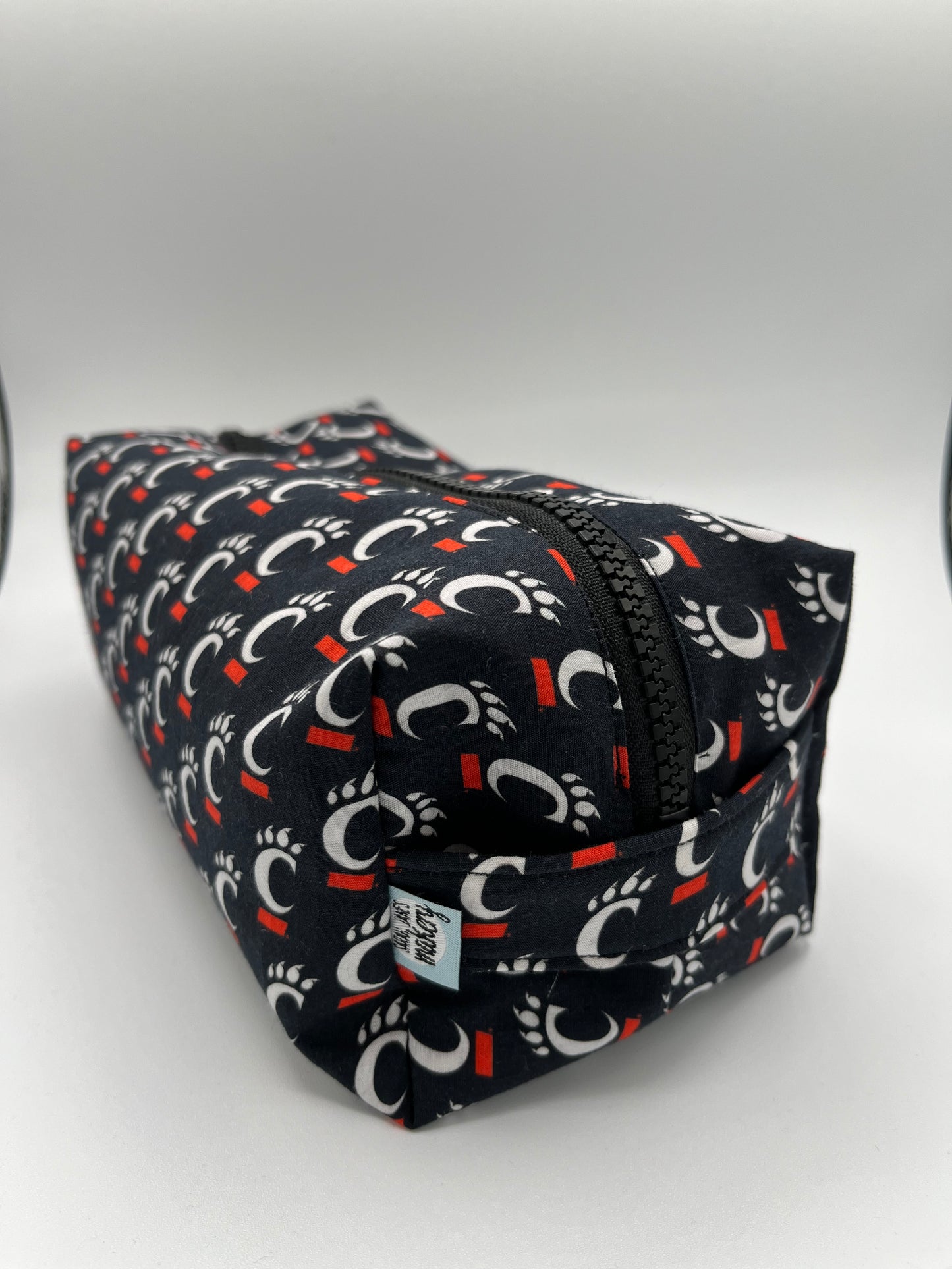 Cincinnati Bearcats Square Travel Bag (Med & Large)