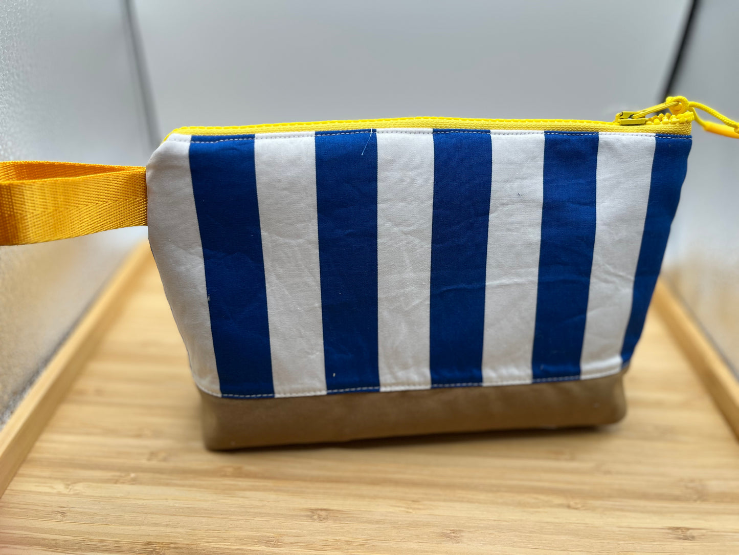 Small Stripe Travel Handle Bag