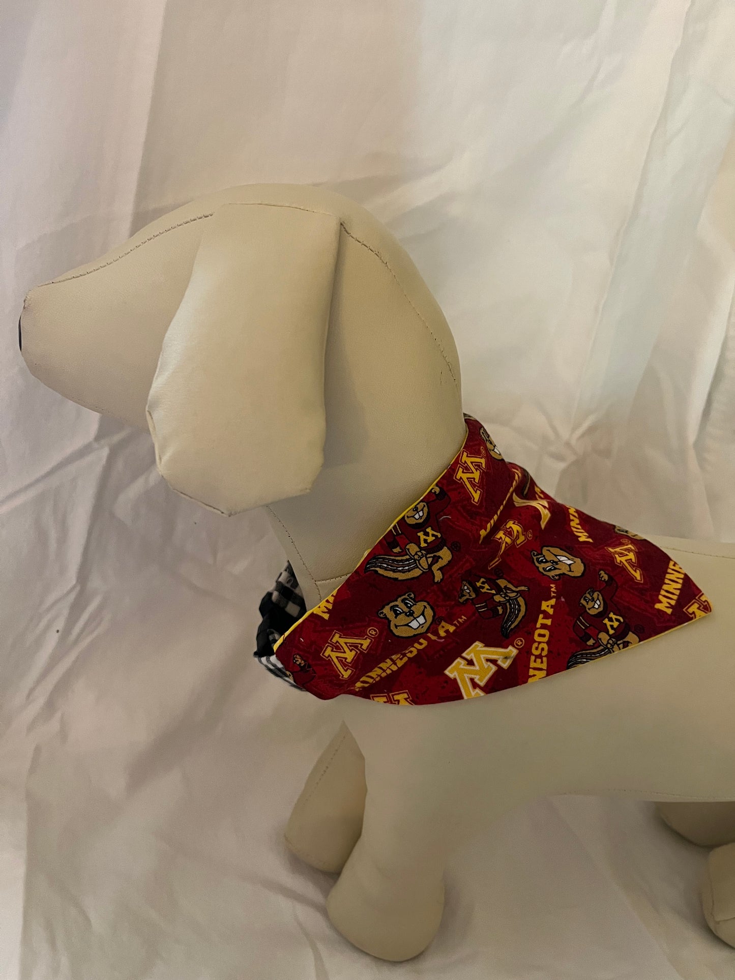 University of Minnesota Gophers Dog Bandana (Through the Collar)