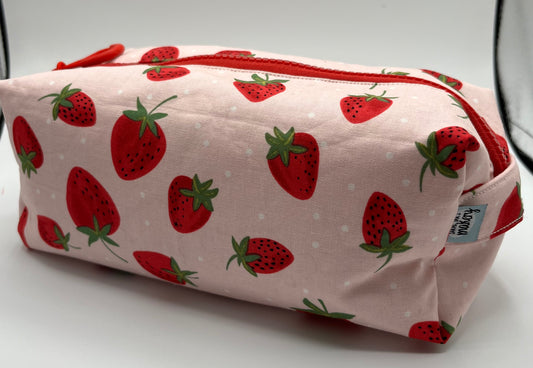 Strawberry Square Travel Bag (Med & Large)