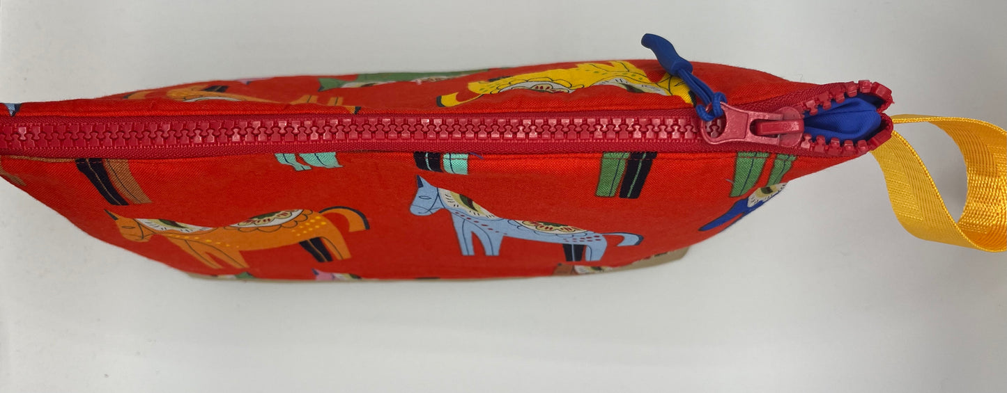 Small Dala Horse Travel Handled Bag