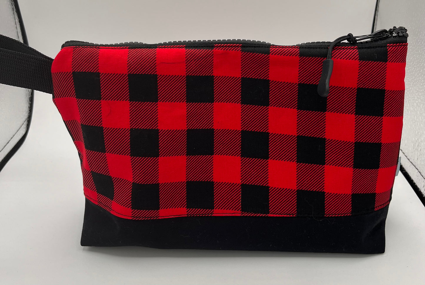 Small Buffalo Plaid Travel Handled Bag