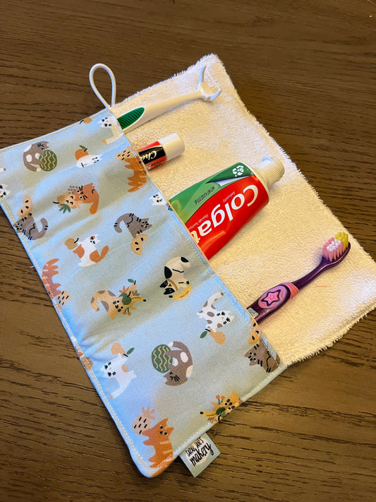 Kids Cat Print- Toothbrush Roll Up Bag