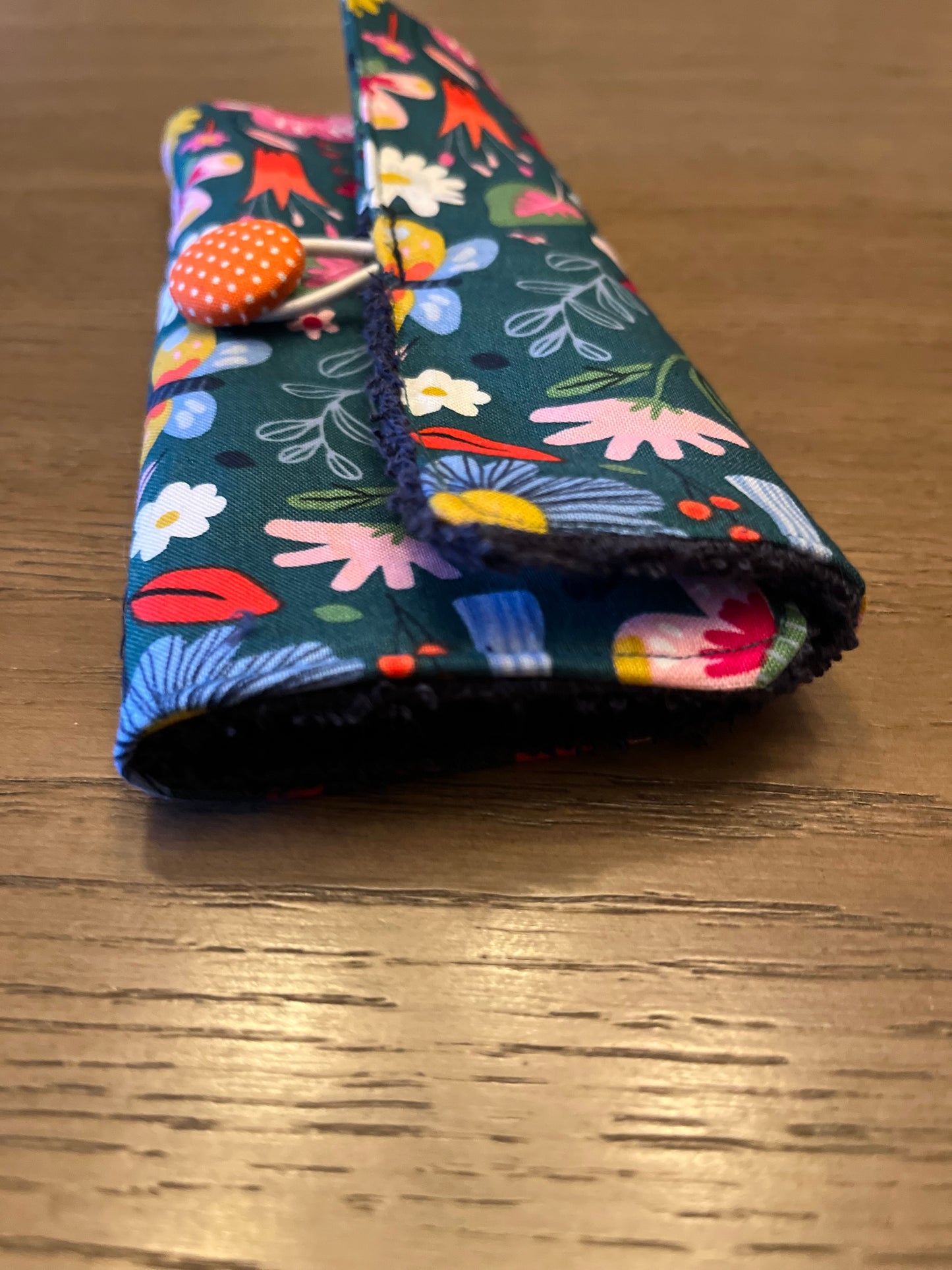 Kids Floral- Toothbrush Roll Up Bag